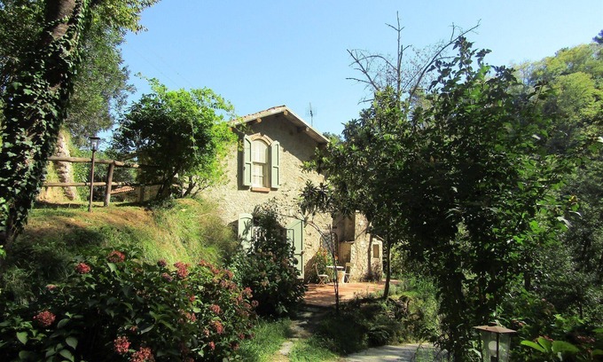 Camaiore House | All inclusive. Single house on the first hill of Camaiore .