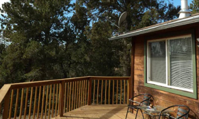 Rainbow Valley Cabin | All New inside Cabin Near Cripple Creek & Colorado Springs