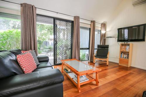 Bright House | Allambie Cottages - Villa 2