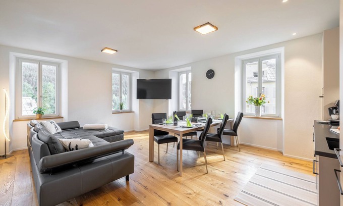 Engadin Scoul Apartment | Allegra and welcome to the Lischana 410 vacation apartment