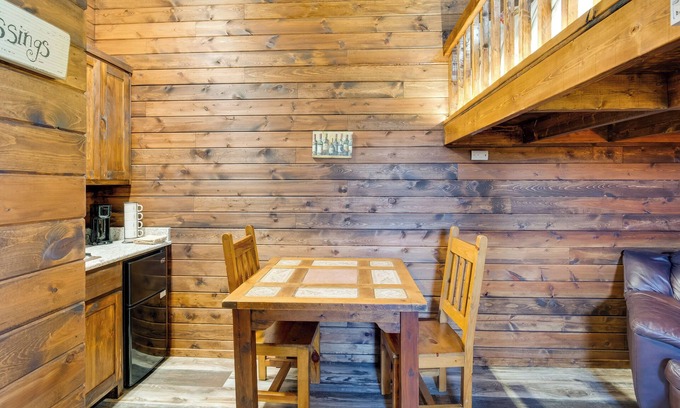 Lucas Apartment | Allen Studio Near Downtown: Hiking, Fishing & More