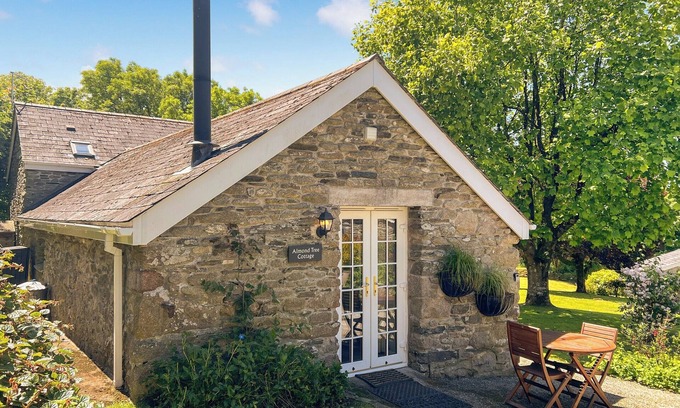 St Teath Cottage | Almond Tree Cottage - UK48259