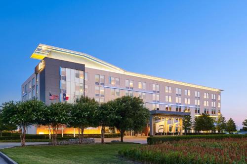 Plano Hotel | Aloft Hotel Plano