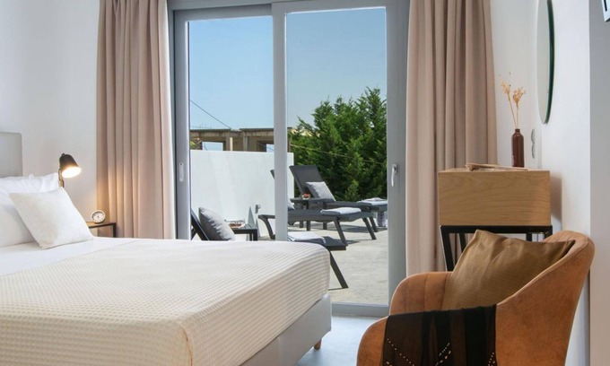 Apolpaina Villa | Aloft Luxury - Villa Lefkia with heated pool