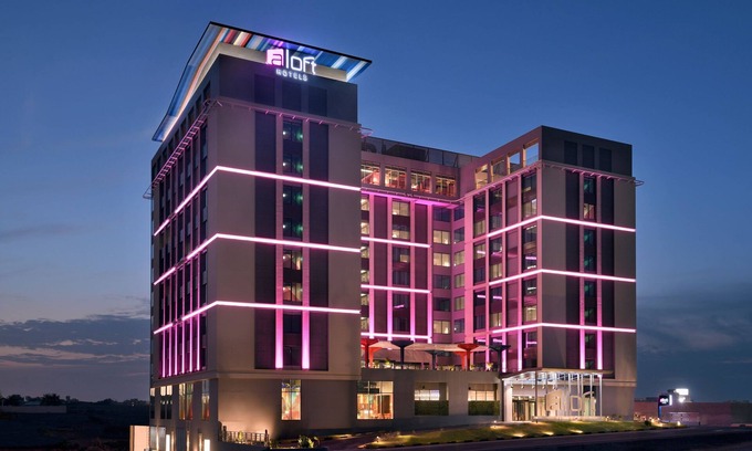 Azaiba Hotel | Aloft Muscat