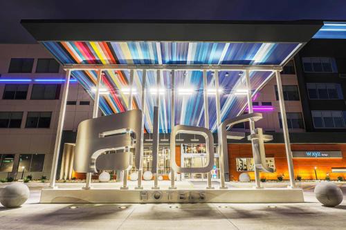 Reno Hotel | Aloft Reno Tahoe International Airport