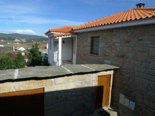 Monaco House | Alojamento Rural Casa da Eira