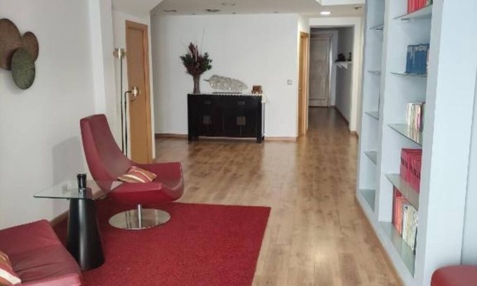 El Prat de Llobregat House | Alojamiento independiente de invitados el Olivo