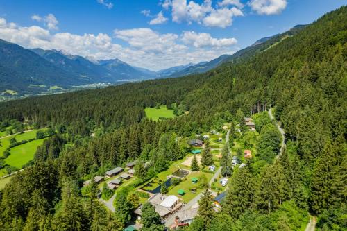 Kirchbach Resort | Alpenferienpark Reisach