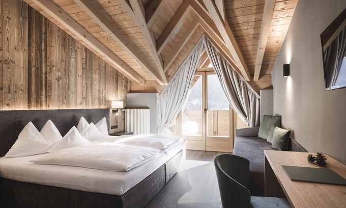 Santa Valburga Hotel | Alpenhof