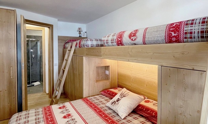 Campodolcino Apartment | Alpine Apartment beautiful one-bedroom apartment with a view