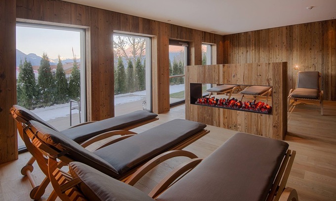 Brunico House | Alpine Deluxe Apartment Ski-in & out