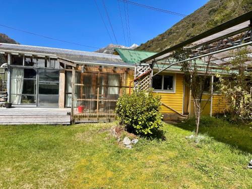 Otira House | Alpine Holiday House in the Mountains
