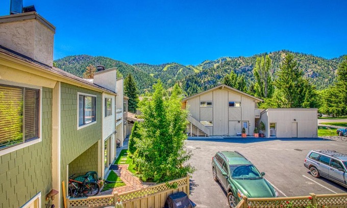 Ketchum Apartment | Alpine Villas
