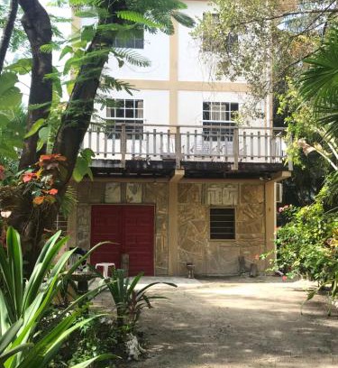 Caye Caulker House | Alta Vista Vacation Home