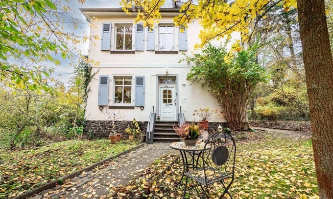 Mayen Apartment | Altbauwohnung in Mayen im Grünen