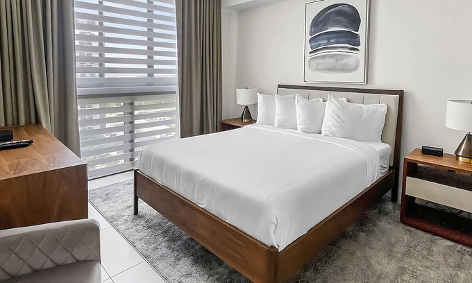 Doral Apartment | Always a Great Idea To Unwind! Onsite Parking, Swimming Pool, Pets Allowed