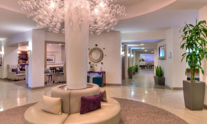 Buford Highway House | Always a Great Idea To Unwind! Explore the Best of Atlanta! Free Parking, Pool!