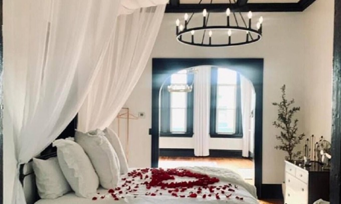 Circleville Apartment | Always & Forever - A Lux Romantic Getaway Suite