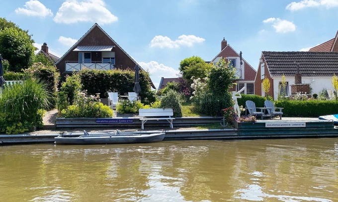 Greetsiel Apartment | "Am SielUfer" - Top condominium in a top location in the Ankerhaus am Siel
