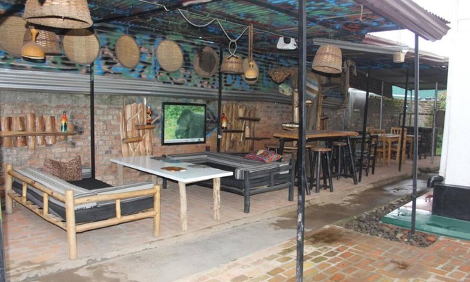 Musanze Bed & Breakfast | Amahoro Guest House - Double Room with Private Shower Room