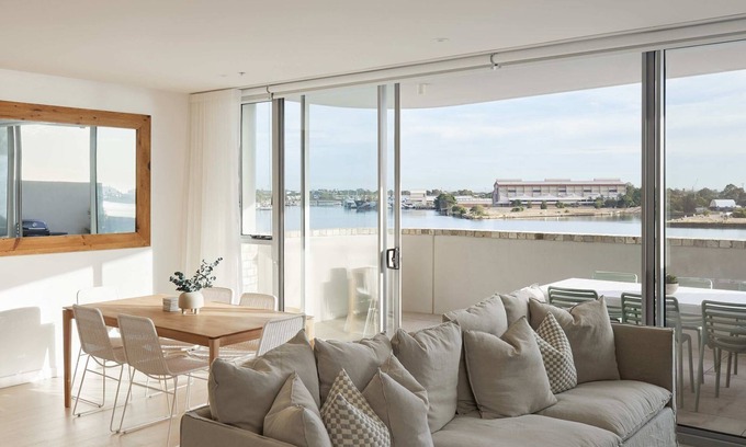 Newcastle Apartment | Amaya - 2 bedroom holiday apartment