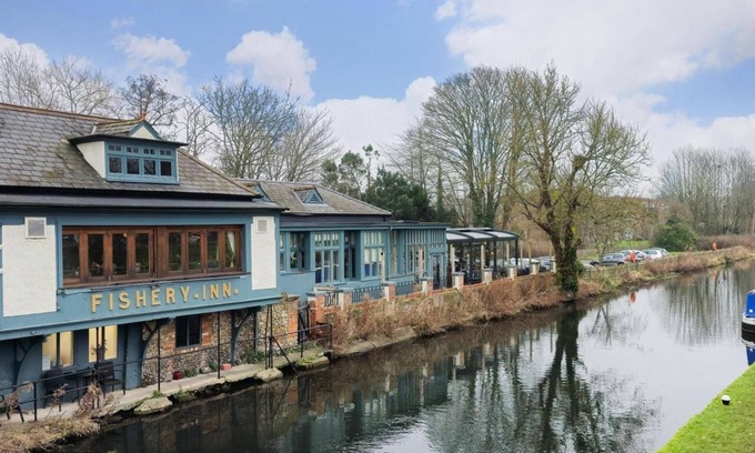 Hemel Hempstead House | Amazing 3BR Home – 15 Min to Harry Potter Studios 25 Min to Luton Airport