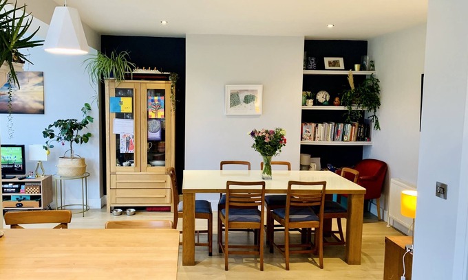 Booterstown House | Amazing 5 bed family home close to city centre