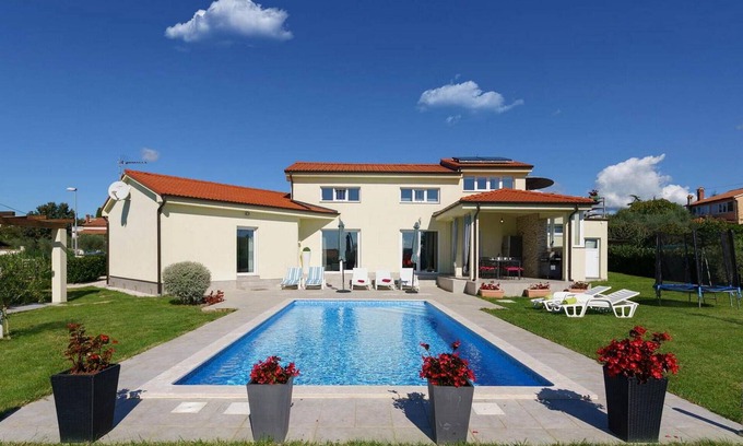 Labinci Apartment | Amazing apartment in Kastelir-Labinci