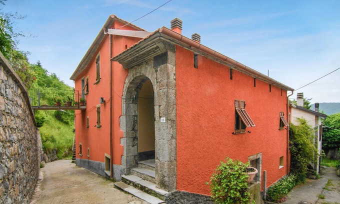 Arzeno Apartment | Amazing apartment in Codivara with WiFi