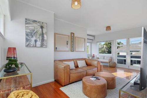 Eastern Beach House | Amazing Home By Beach - Fully Aircon-ed - Wifi