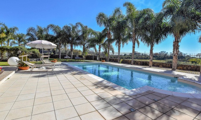 Acireale House | Amazing home in Acireale with WiFi