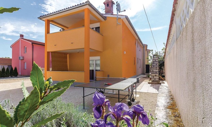 Barbariga House | Amazing home in Betiga with WiFi