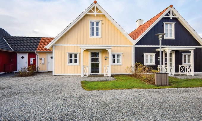 Blavand Strand House | Amazing home in Blåvand with sauna