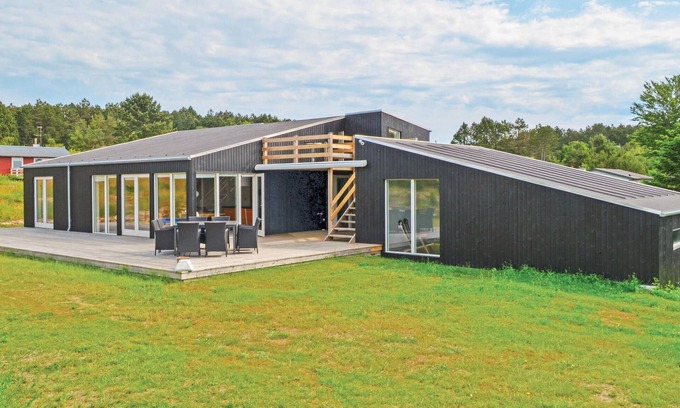 Øer Strand House | Amazing home in Ebeltoft