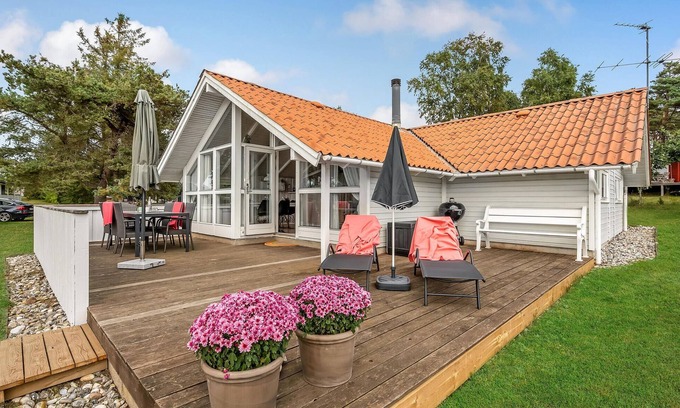 Øer Strand House | Amazing home in Ebeltoft with house sea view