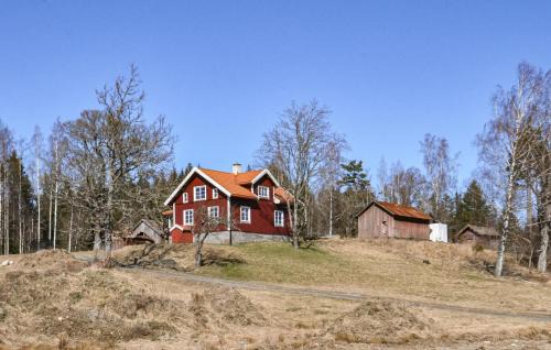 Dals-Ed N House | Amazing Home In Ed With Lake View