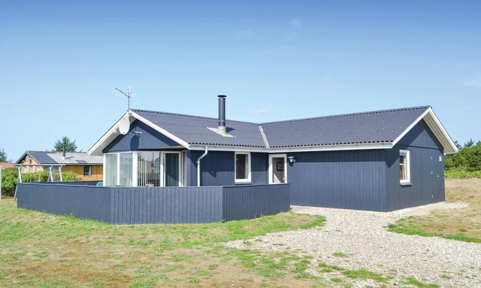 Bjerregaard House | Amazing home in Hvide Sande with sauna