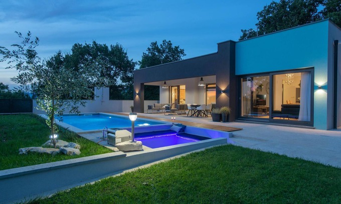 Boljevici House | Amazing home in Krsan with sauna