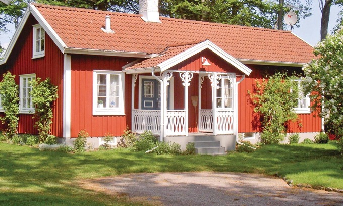 Stavsjo House | Amazing home in Ljungby with lake view