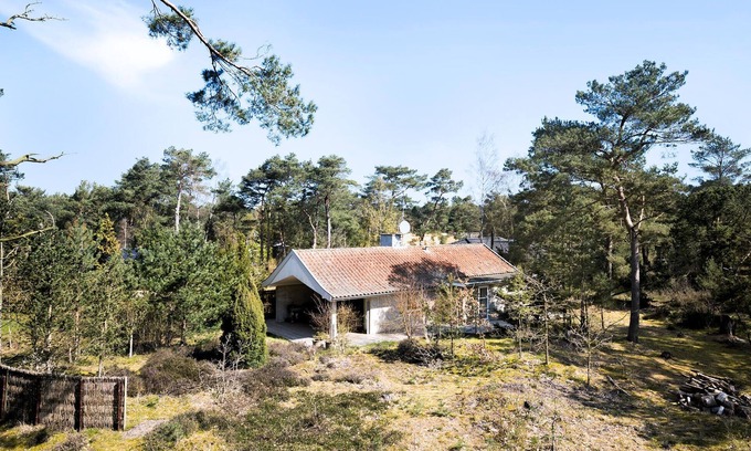 Balka Strand House | Amazing home in Nexø with WiFi