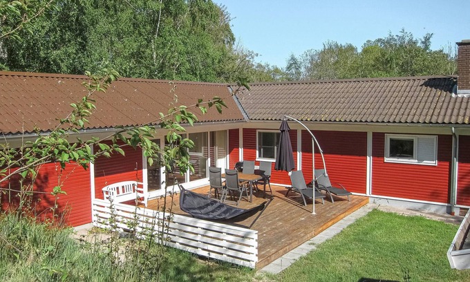 Snogebaek House | Amazing home in Nexø with WiFi