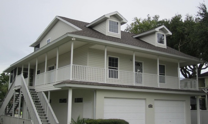 Weeki Wachee Gardens House | Amazing Home in Paradise!