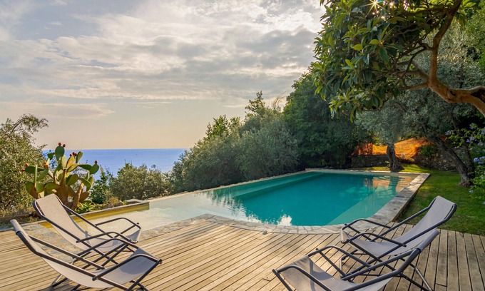 Recco House | Amazing home in Recco -GE-