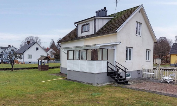 Brana House | Amazing home in Strömsnäsbruk with WiFi