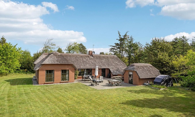 Øhuse House | Amazing home in Ulfborg with WiFi