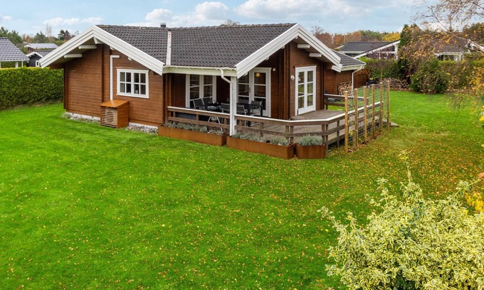 Marielyst House | Amazing home in Væggerløse with sauna