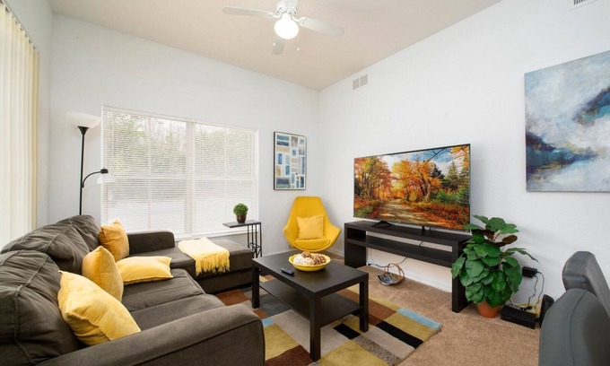 Venetian Bay Villages House | Amazing Home near Disney/4 Pools/Gym/Pet Friendly 🏠