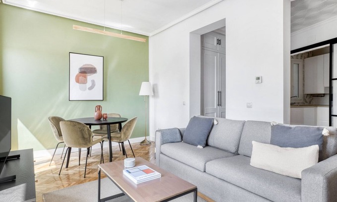 Jeronimos Apartment | Amazing Jerónimos 2BR, in the best area of Madrid, by Blueground