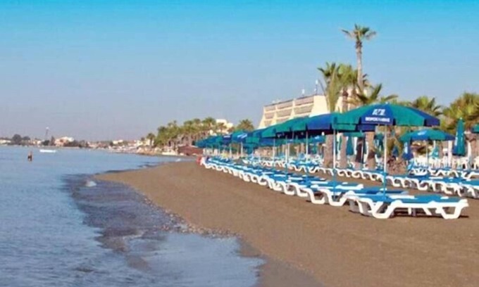 Oroklini Apartment | Amazing location, surrounded by palm trees and just 200 meters from the beach!